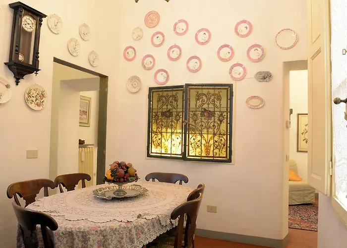 Palazzetto Dei Nobili Firenze